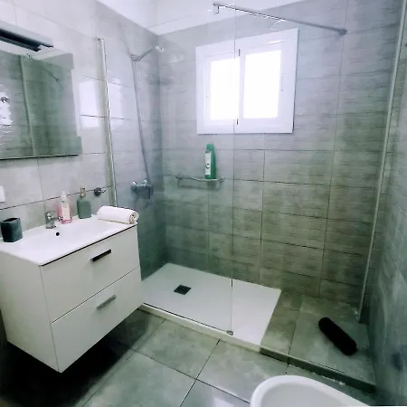 Live San Marcos Callao Con Balcon Y Vista Al Mar